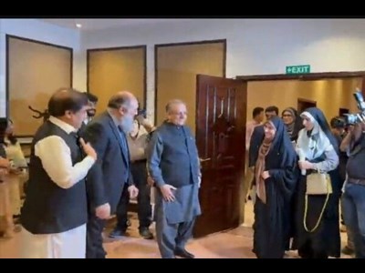 دیدار وزیر راه و شهرسازی ایران با وزرای راه، بازرگانی و راهآهن پاکستان برگزار شد