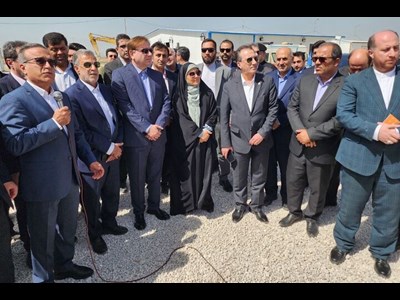 مجتمع بندری نگین یکی از مراکز اصلی تخلیه و بارگیری کالا در کشور می‌شود
