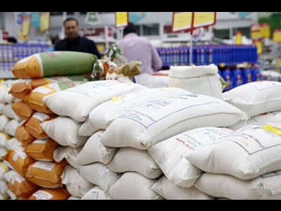 کالاهای اساسی بهوفور در بازار موجود است