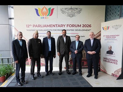 هیئت پارلمانی ایران وارد هند شد
