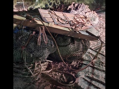 توقیف شناور صید ترال در آب‌های جزیره کیش