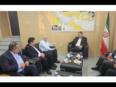 پیشنهاد تبدیل ساختمان مرجع دریایی بندرلنگه به «نماد ایستادگی و جنایات جنگی»