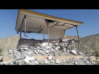 ویلای غیرمجاز یکی از مسئولان دماوند در اراضی ملی تخریب شد