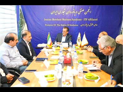 سعید رسولی با اعضای هیات مدیره انجمن صنفی دریانوردان تجاری ایران دیدار و گفتگو کرد