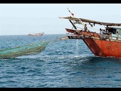 توقیف ۶ شناور متخلف در ایام دریابست