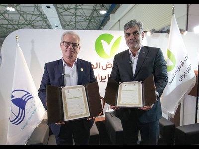 امضای تفاهم‌نامه بین بانک قرض‌الحسنه مهر ایران و شرکت شرق سازه کویر