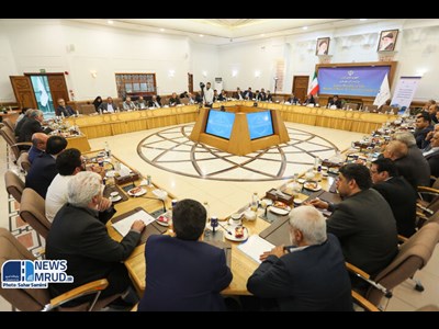 برگزاری نشست هم اندیشی وزیر راه و شهرسازی با نمایندگان تشکل‌ها و اصناف حمل‌ونقل جاده‌ای