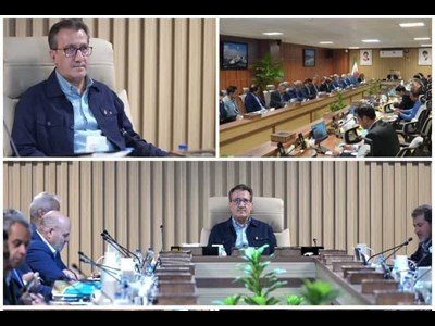 از  بخش خصوصی وخانواده بزرگ بنادر که متعهدانه پای کارند تشکر می کنم