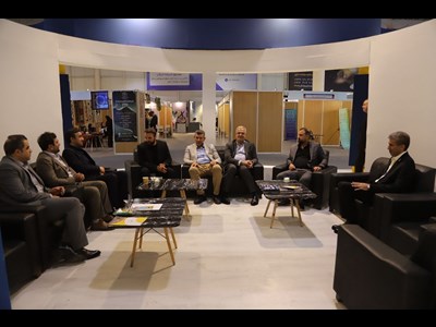 بازدید هیات تجاری عراق از پاویون اختصاصی مناطق آزاد در نمایشگاه کیش اکسپو 2025