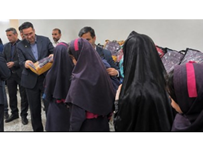 توزیع هزار بسته نوشت افزار میان دانش‌آموزان نیازمند با حمایت شرکت نفت سپاهان