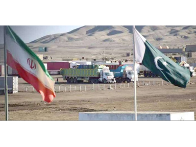 ادامه صف‌های طولانی کامیون‌ها در مرز ریمدان