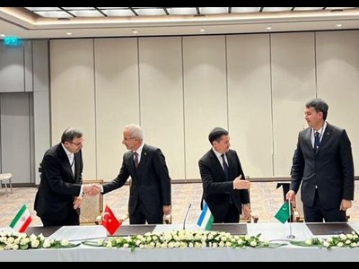 امضای برنامه عملیاتی راهگذر حمل و نقلی چین به اروپا از مسیر ایران در اجلاس اکو