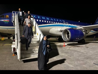 وزیر راه و شهرسازی وارد باکو شد