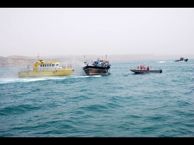 ۲ شناور حامل کالای قاچاق در آبهای بوشهر توقیف شد