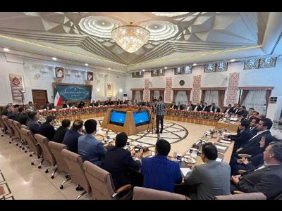 احکام اعضای شورای مرکزی نظام مهندسی ساختمان توسط وزیر راه و شهرسازی اهدا شد