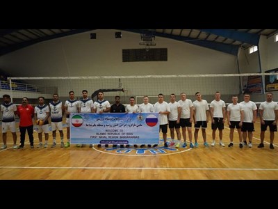 دیدار دوستانه والیبال میان کارکنان نیروی دریای ایران و روسیه برگزار شد