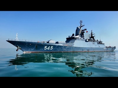 ناو روسی برای شرکت در رزمایش دریایی به بندرعباس رسید