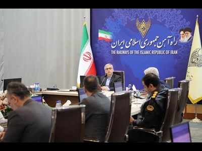 هدفگذاری راه آهن برای جذب ۲۵ درصد بار بنادر/لزوم توسعه همکاری با سازمان بنادر