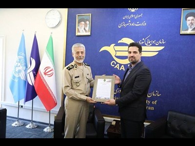 تقدیر دریادار سیاری از عملکرد سازمان هواپیمایی کشوری در دفاع مقدس سوم