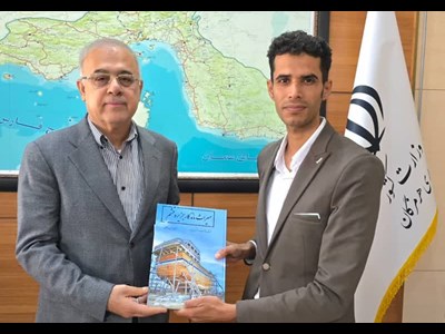 دیدار هنرمند جوان قشمی با استاندار هرمزگان