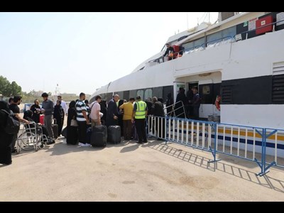 دومین سفر دریایی زائران اربعین حسینی از بندر خرمشهر به بصره انجام شد