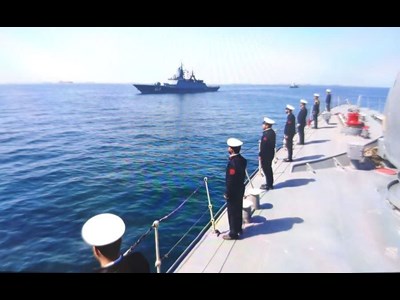 با بدرقه ناو بالگرد بر «استویسکی»؛ رزمایش مرکب دریایی ایران و روسیه پایان یافت