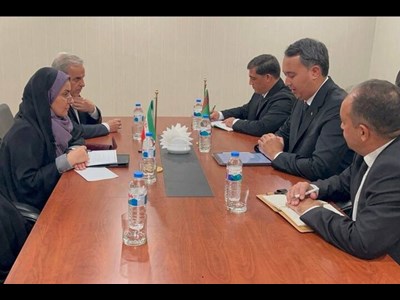 دیدار وزیر راه و شهرسازی با معاون رئیس کابینه وزیران در امور حمل و نقل و ارتباطات ترکمنستان