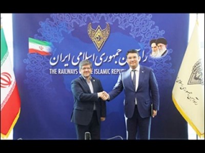 ایران و قزاقستان روی ریل همکاری / ظرفیت مبادله بار ترانزیتی دو کشور ۱۰ میلیون تن است