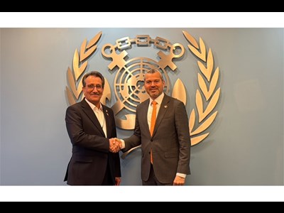 معاون وزیر راه با دبیرکل سازمان بین‌المللی دریانوردی در لندن دیدار کرد