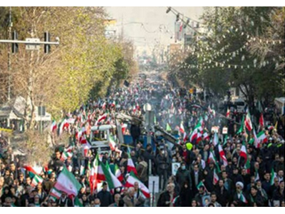 «ایران بانو» آگاه و بیدار