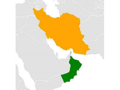دیپلماسی دوگانه و احتیاط‌آمیز عمان