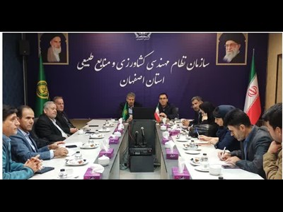 تسهیل صدور مجوزهای آبزی‌پروری در شرق اصفهان