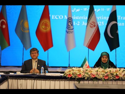 قطار ترانزیتی اکو به صورت نمادین از بندر خشک آپرین حرکت کرد