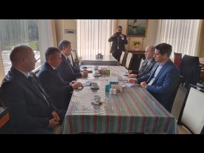 دیدار سفیر قزاقستان با مدیرعامل منطقه آزاد اینچه‌برون