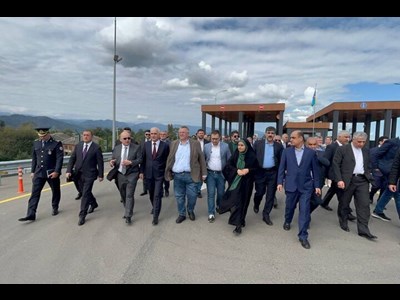 بازدید وزیر راه و شهرسازی از پایانه جدید مرزی و بزرگراه ترانزیتی آستارا