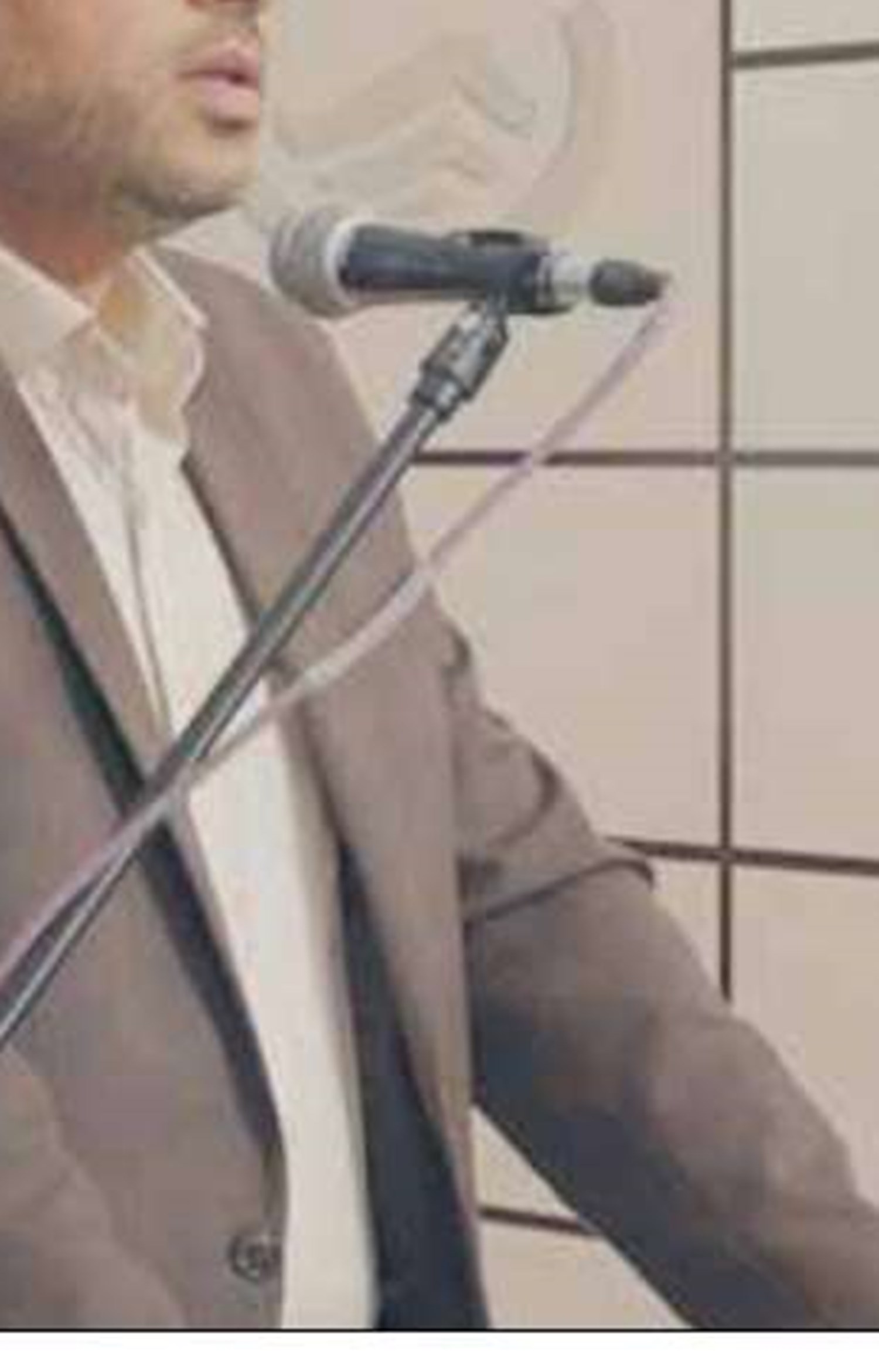  آغاز بافت انبوه فرش دستباف با نقشه‌های اصیل لری